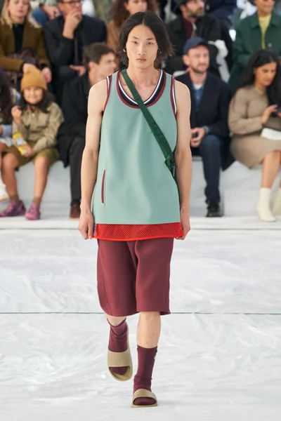Look 2